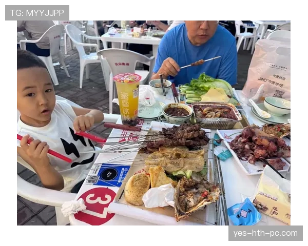 赵睿训练完直接冲去夜市撸串，这自律人设是不是有点绷不住了？